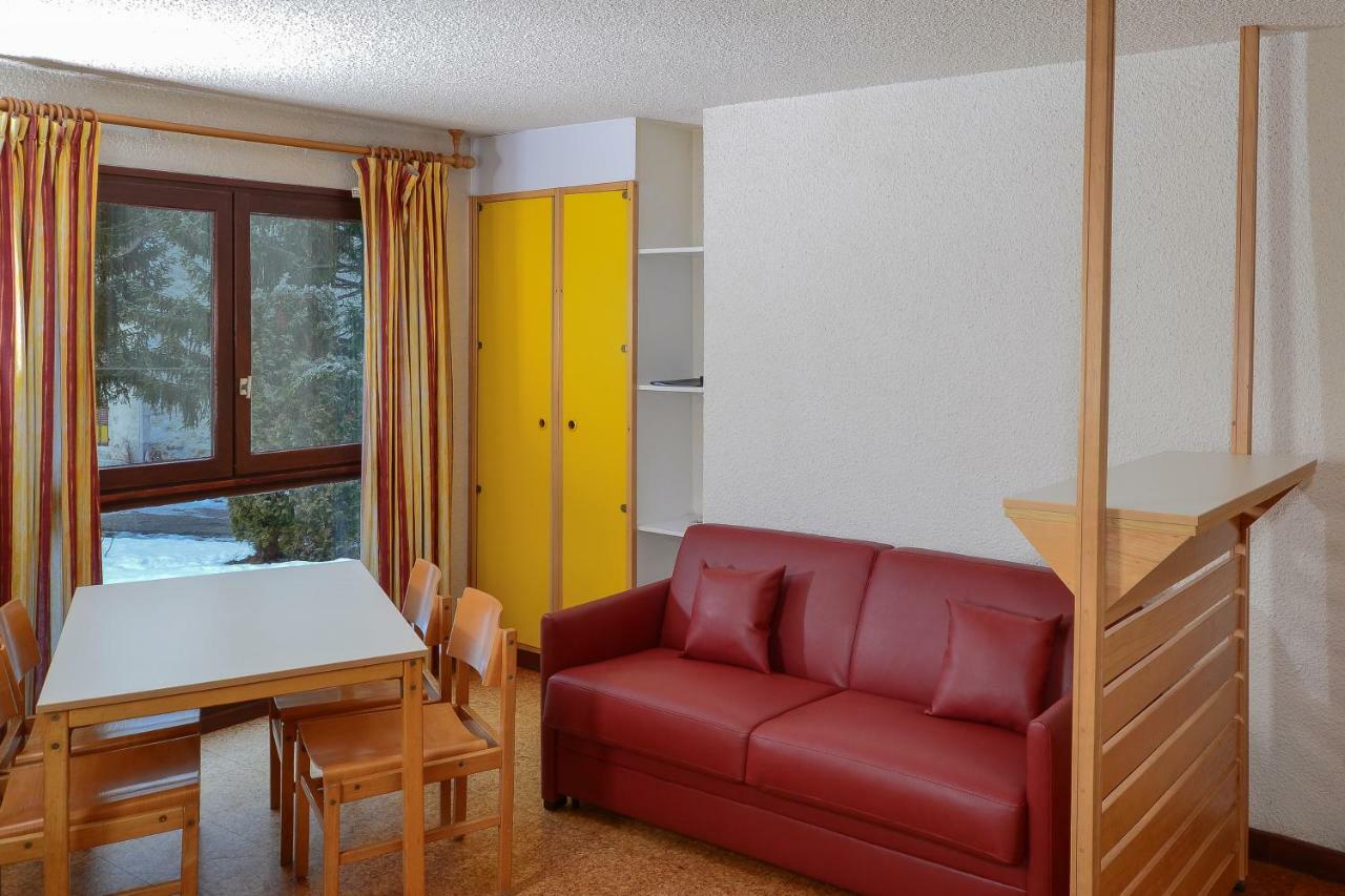 Vvf Les Monts Jura Hotel Lelex Room photo