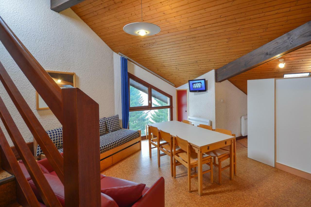 Vvf Les Monts Jura Hotel Lelex Room photo